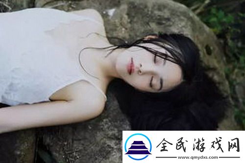 女生流出白白的東西怎么回事：從健康角度解讀，這些情況可能與你的身體狀態有關！