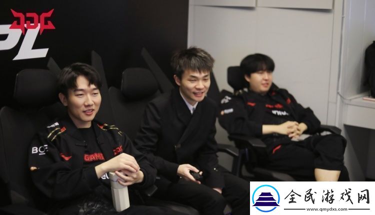 戰斗！爽！JDG分享昨日交手WBG賽后返圖