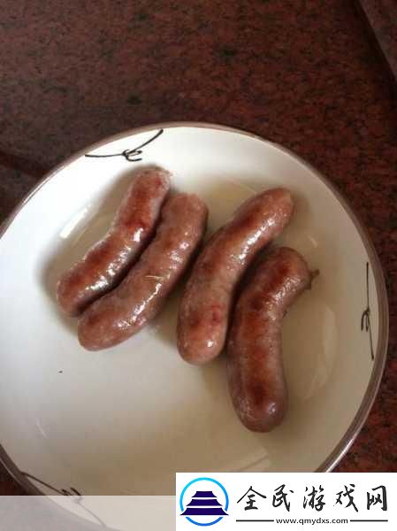 小洞餓了想吃大香腸