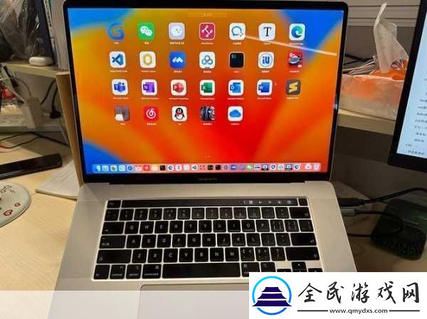 16歲MacBookPro日本