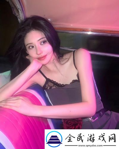 《豐滿的女鄰居》三級劇情深度剖析，網(wǎng)友炸鍋：每一幕都讓人不敢眨眼!