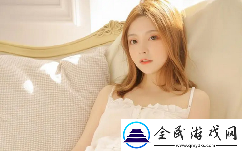 中午媽媽在廚房做飯，網友笑談：媽媽做的飯菜怎么總是帶著魔力，一下子就能讓人胃口大開！